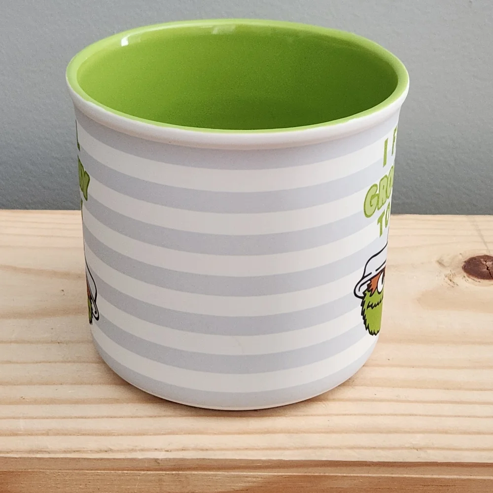 Sesame Street Oscsr the Grouch "I Feel Grouchy Today" Soft Touch Ceramic Mug NWT - Picture 2 of 12